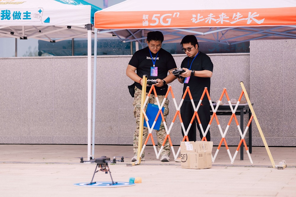 新疆学无人机的理想之选 —— 乌鲁木齐保华润天航空无人机培训公司