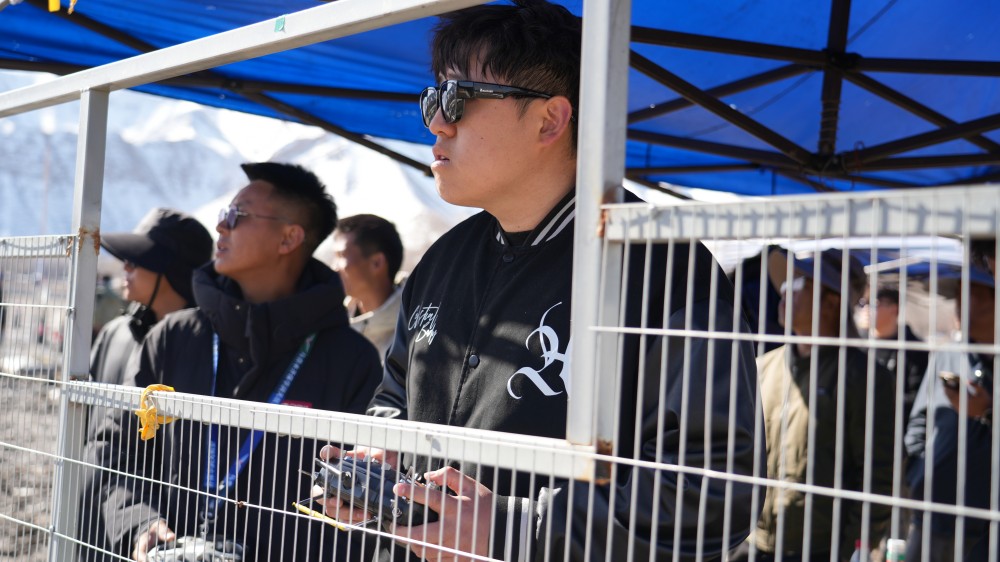 新疆无人机培训保华润天航空:毕业推荐就业不是空话